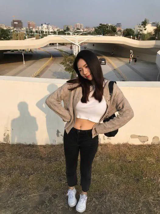 南台巨乳辣台妹音樂插播看她脫掉上衣‼️#辣台妹#巨乳Tg福利群👇👇👇https://t.co/Mdn5td0r2h https://t.co/ti33eoSlvg