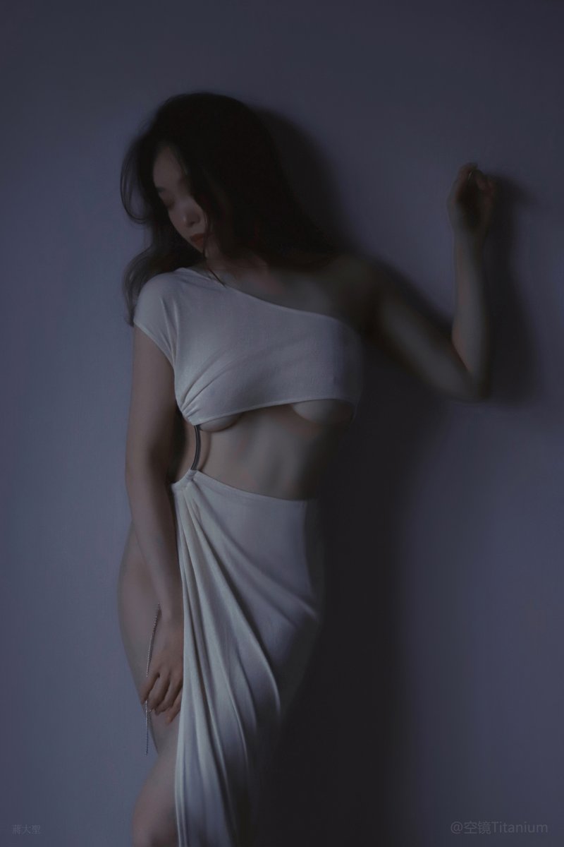 “对话一千次”                 

摄影：@kjtitanium_

#油画风 https://t.co/NHfSOF3CC8