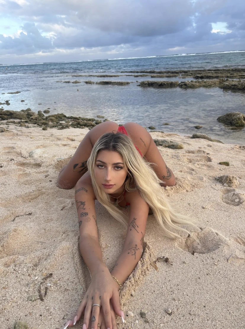comment if you down to make a beach scene :3 https://t.co/XXA2znMnBw