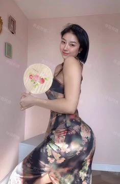 总要做一回书里的国风少女🎐 https://t.co/ERLz2FsObc