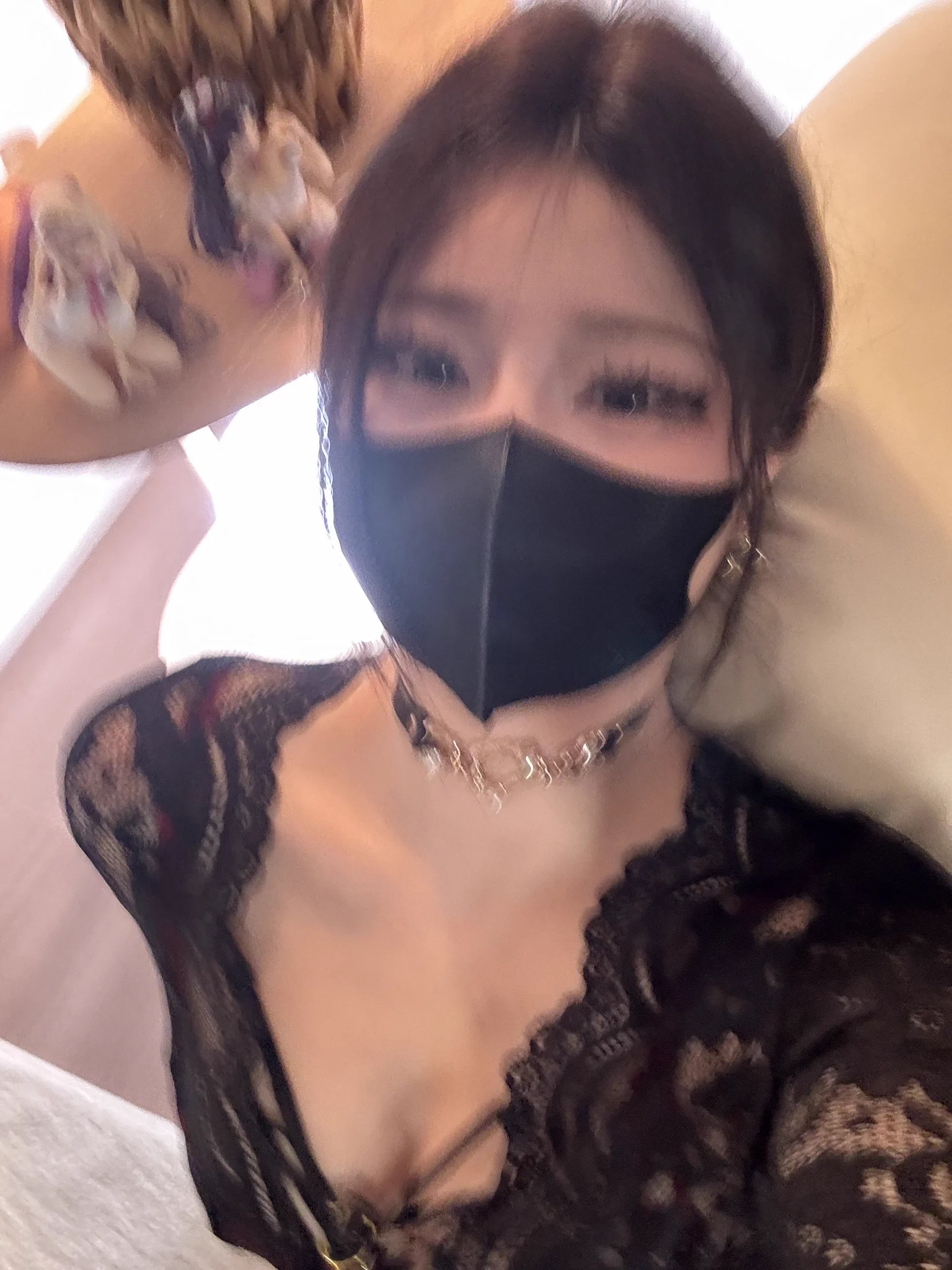 想拍一隻NTR短片，抽個粉絲在我被幹的時候假裝男友跟我打電話，有淫妻癖的寶貝這樣是不是更有參與感呢🤤在我的Onlyfans抽喔https://t.co/2WlBBvXPwhYo, I’m planning to shoot an NTR short vid and wanna pick one fan to pretend to be my boyfriend, calling me while I’m getting it on! ￼ For you cuck kink babes, doesn’t that feel like you’re right in the action? Join the draw on my OnlyFans! https://t.co/2WlBBvXPwh