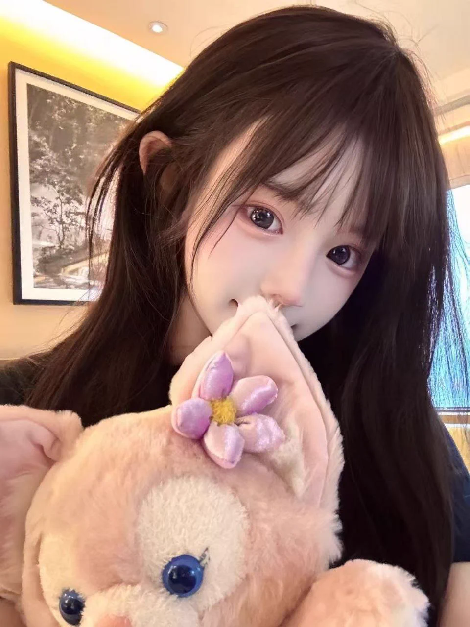 🟡妹团交友俱乐部💌✈️客服：https://t.co/T0uVOSnddb妹团客服收到 #新加坡 21岁自由职业小甜甜的申请，165cm，40kg，D杯，简直是清纯天花板！她是个温柔小仙女，坦言：“我在新加坡生活，平时喜欢到处旅行，但总觉得缺少一个懂我的哥哥一起分享美好时光！”她坐在海边，手捧椰子，穿着白色连衣裙，背景是大海和棕榈树，笑容甜美得像初恋。她自信地说，“我声音甜美，全脸无整，不抽烟不喝酒，皮肤白嫩，蜜桃臀一线天！可陪7天5w，能飞外地也能过夜同居，还有港澳通行证！”她害羞补充，“我微M，可穿JK、丝袜，体检后需戴套，期待一个温柔的哥哥，带我重温初恋的感觉！”🌴 #金主 #糖宝 #糖爹 #甜妹