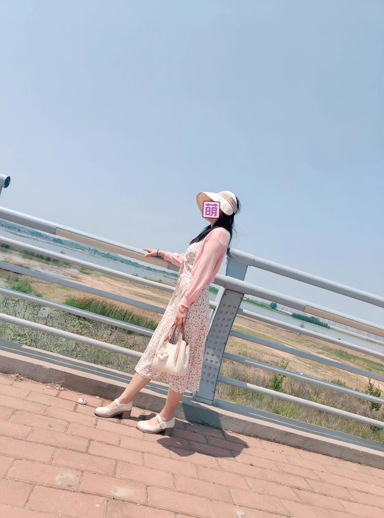 朋友圈vs推特#露出 #户外露出 #真空出门全套作品在tg会员群，入群私信有门槛@Public_Catgirl1 @tbzt2024 @wqganenshi_ @51luchu_ @kssexxia@luchu888888@007share https://t.co/ei7uwhIGmh