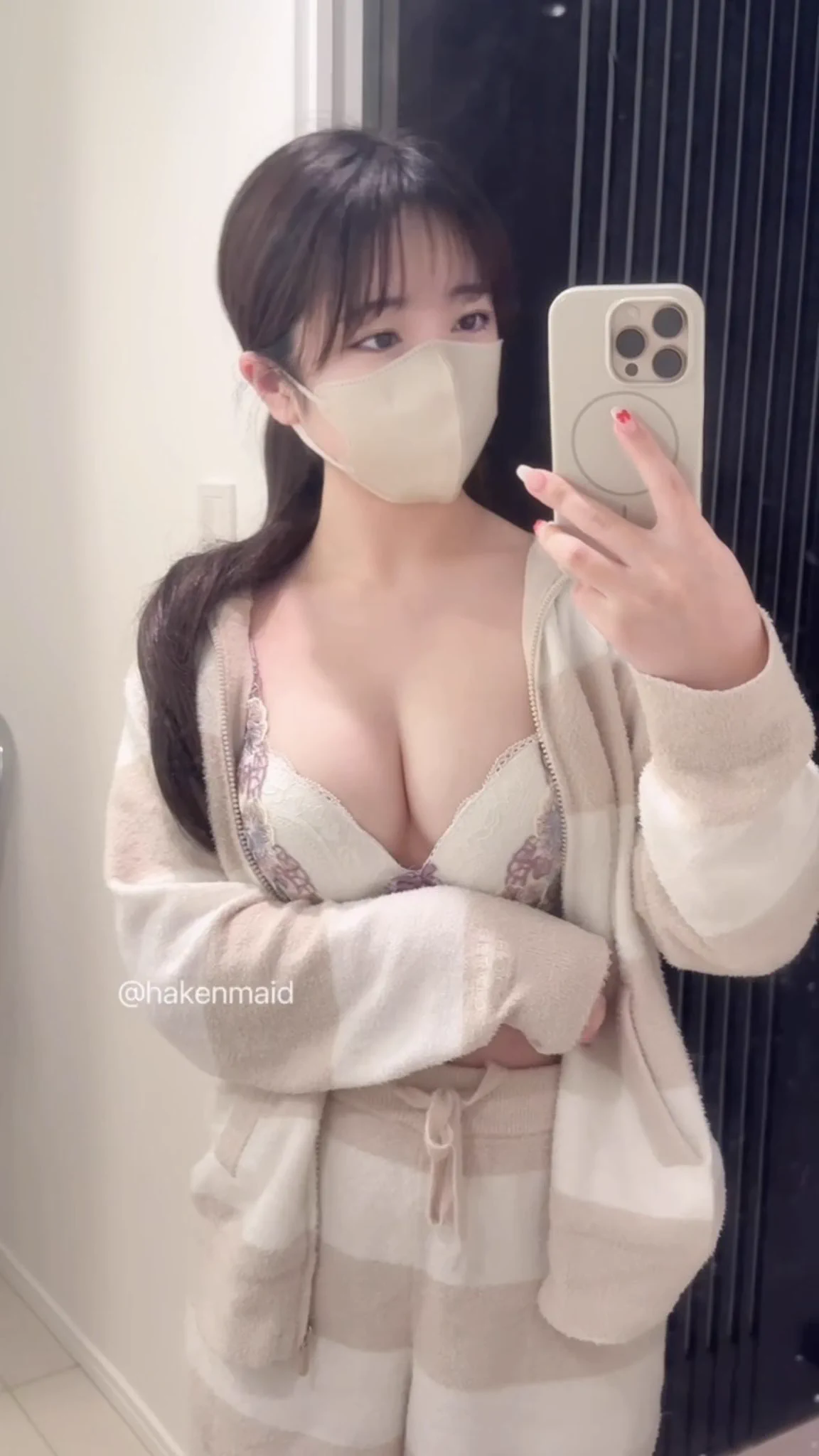 22時からインライしま！のぞきにくる〜？ https://t.co/uyFHouWhuc