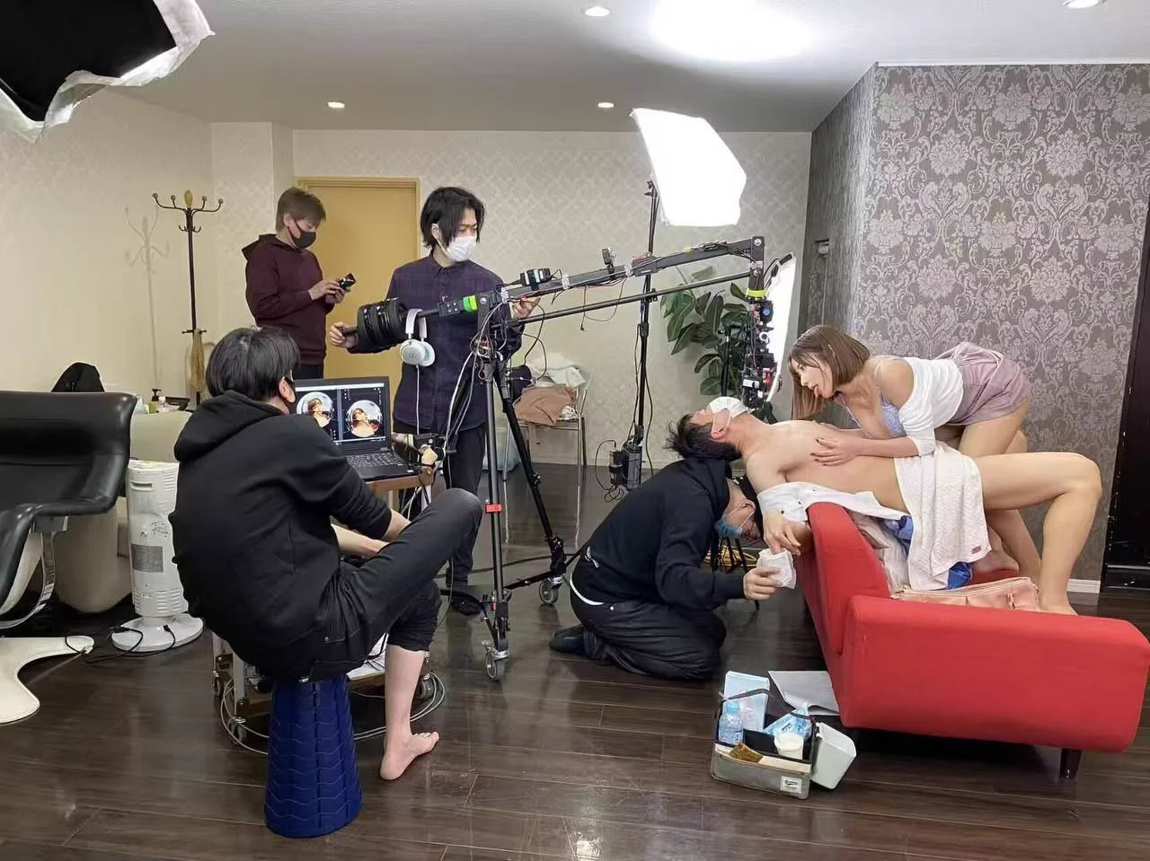 片场随手拍一拍 https://t.co/3V9K2MEoNT