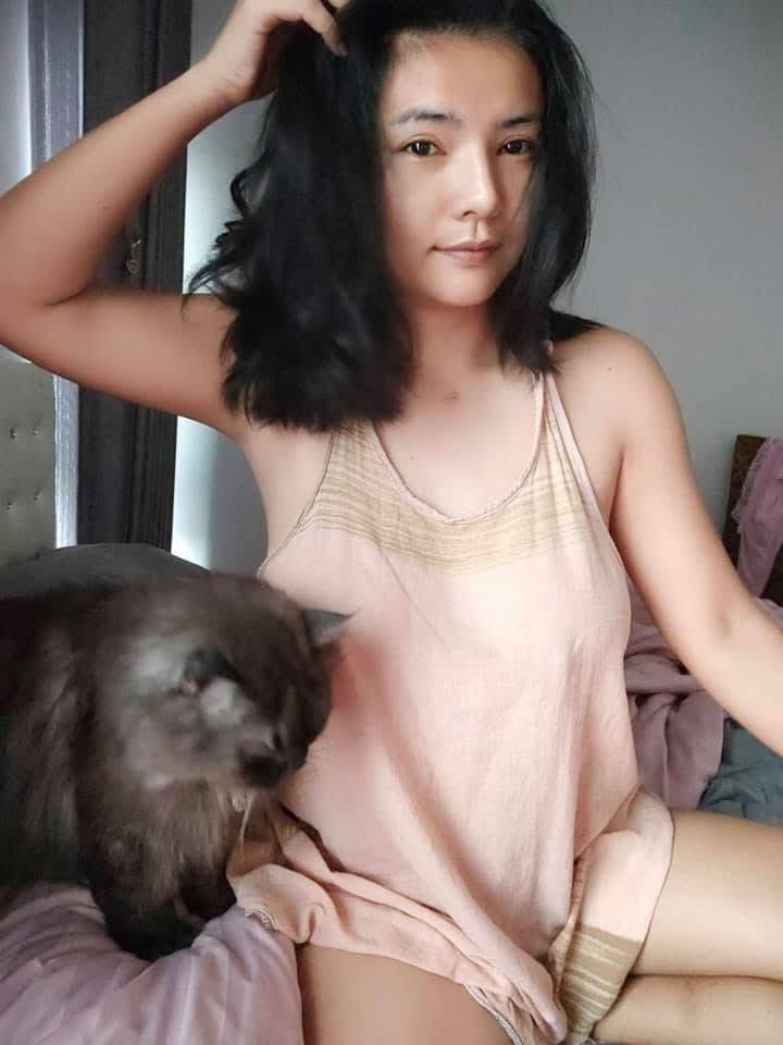 ดอลล่าร์มองหาอะไรลูก 🤣🤣 https://t.co/0na5crAUC3