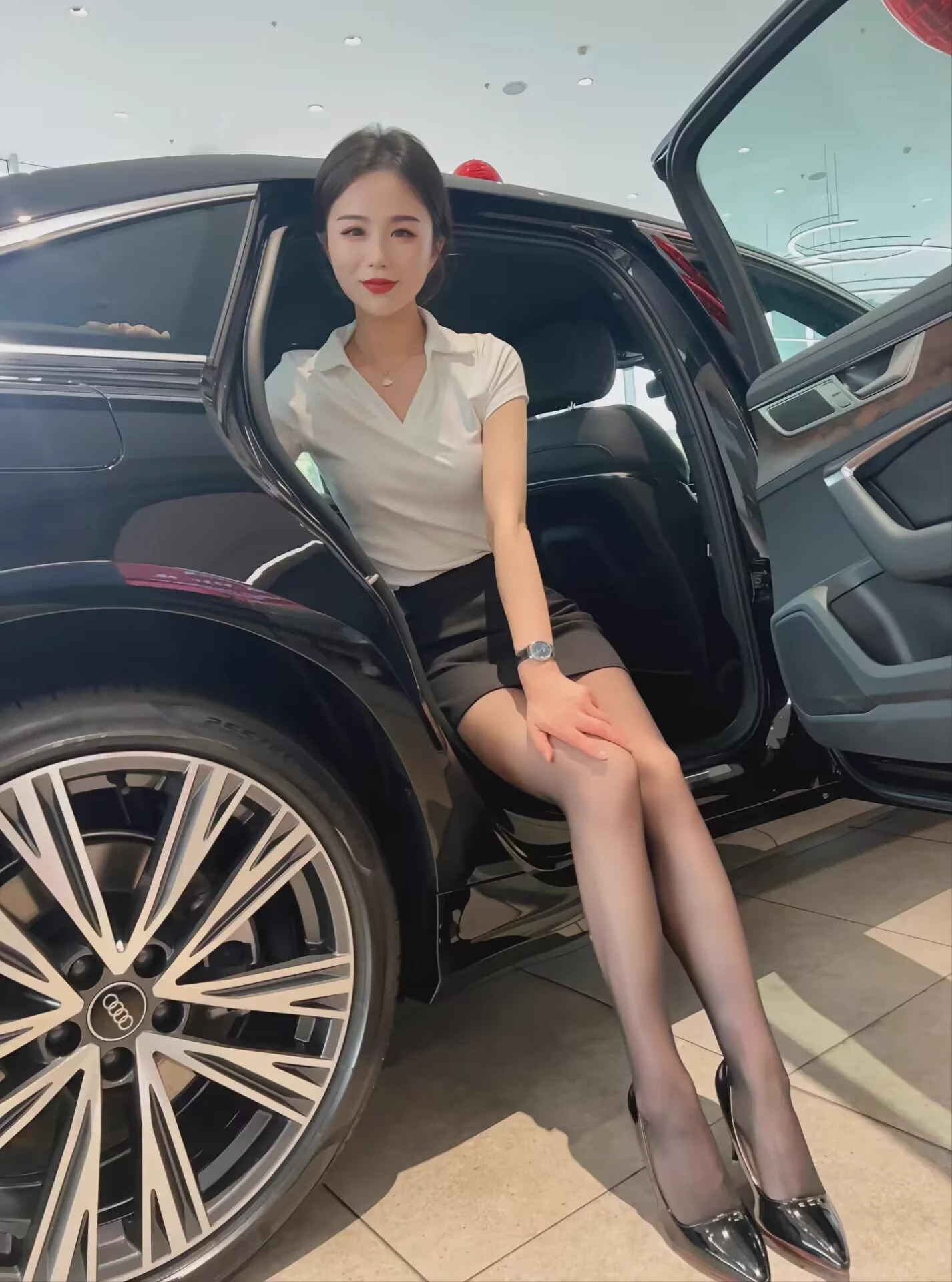 粉丝来试驾，送内衣~ 点赞私信 预约试驾 https://t.co/Yfbk6NhqVu