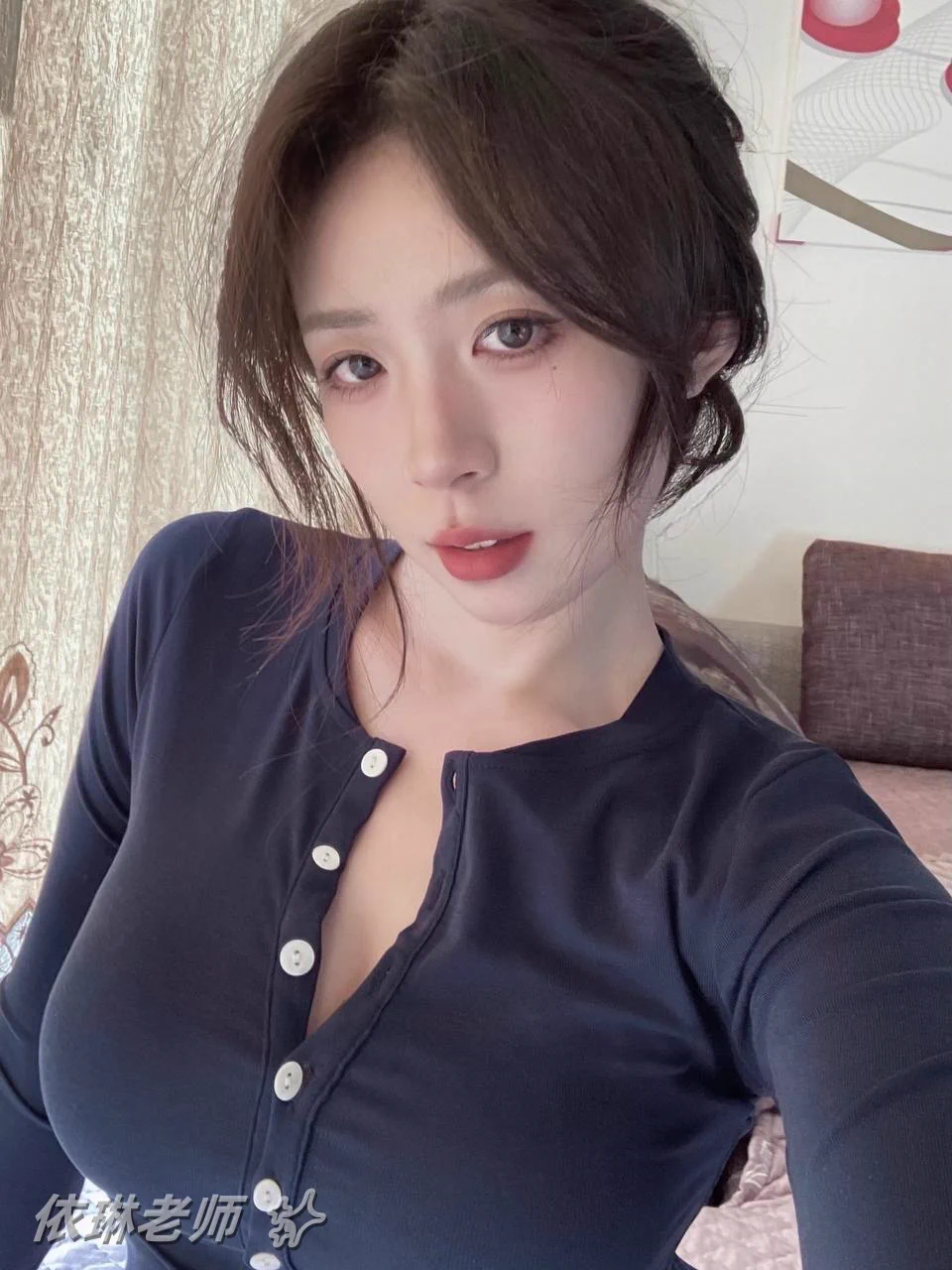 果然，影子比本人更温柔，但本人比影子多了一双温柔眼眸～都说了，不止是学生们可以叫我老师，即使你是大叔了也该叫我老师…因为我口的技术真的挺好的…（有粉丝想试试吗，可以报名哦…） https://t.co/kYSRFftXVu