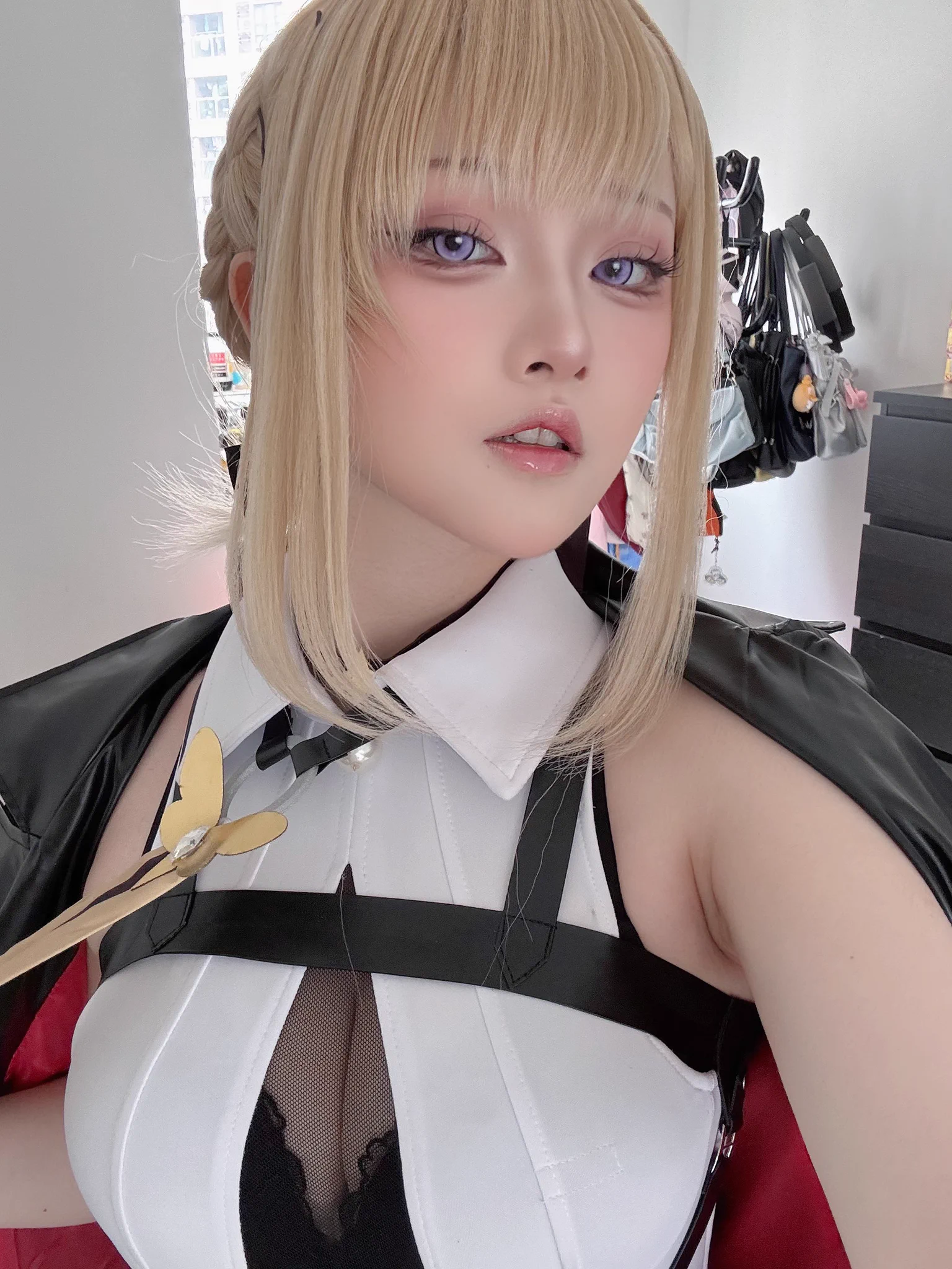 今天在萤火虫出了伊芙琳🥺感谢前来看望我的粉丝 https://t.co/9h0eF1sCQS