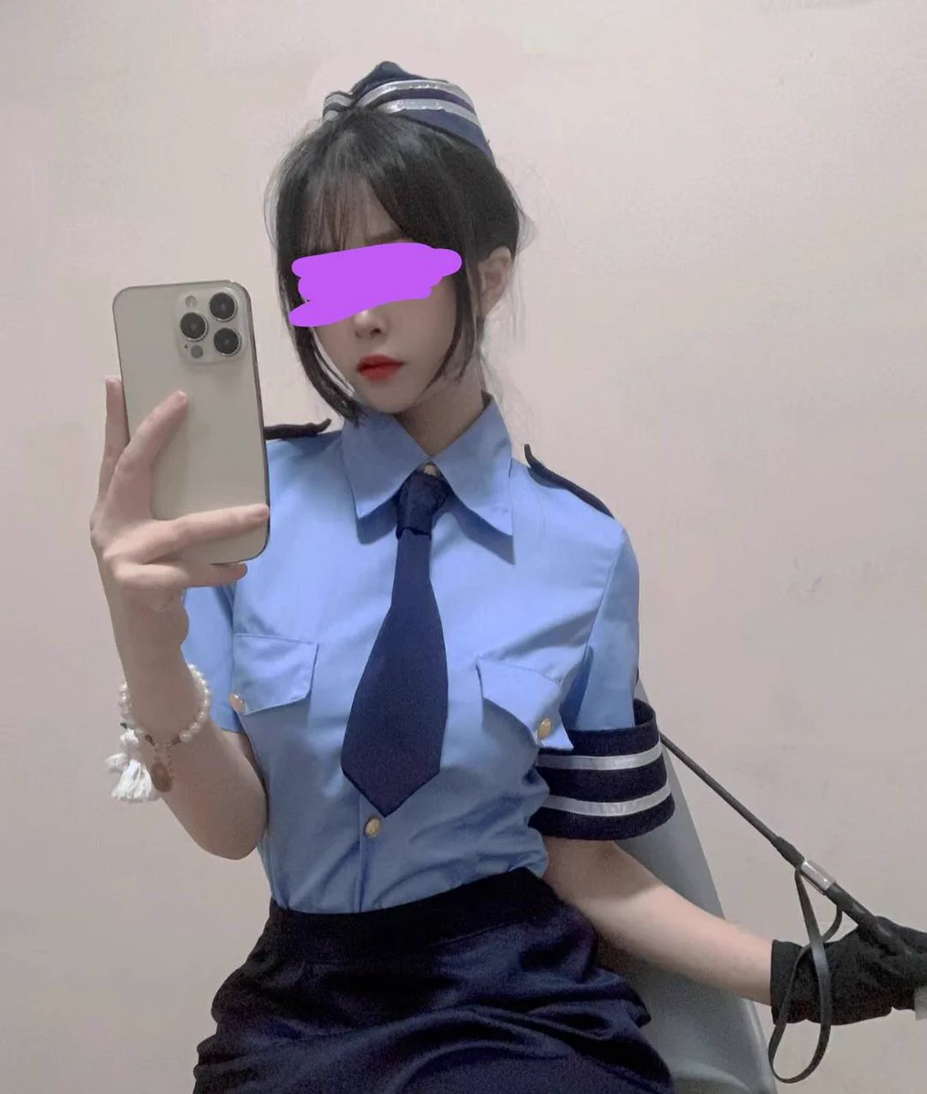 白天VS黑夜. 玉女VS欲女 极致的反差..让欲望燃烧我的身体. 所以：有缘做夫妻 无缘艹个b. https://t.co/4bOAkyh5Ap