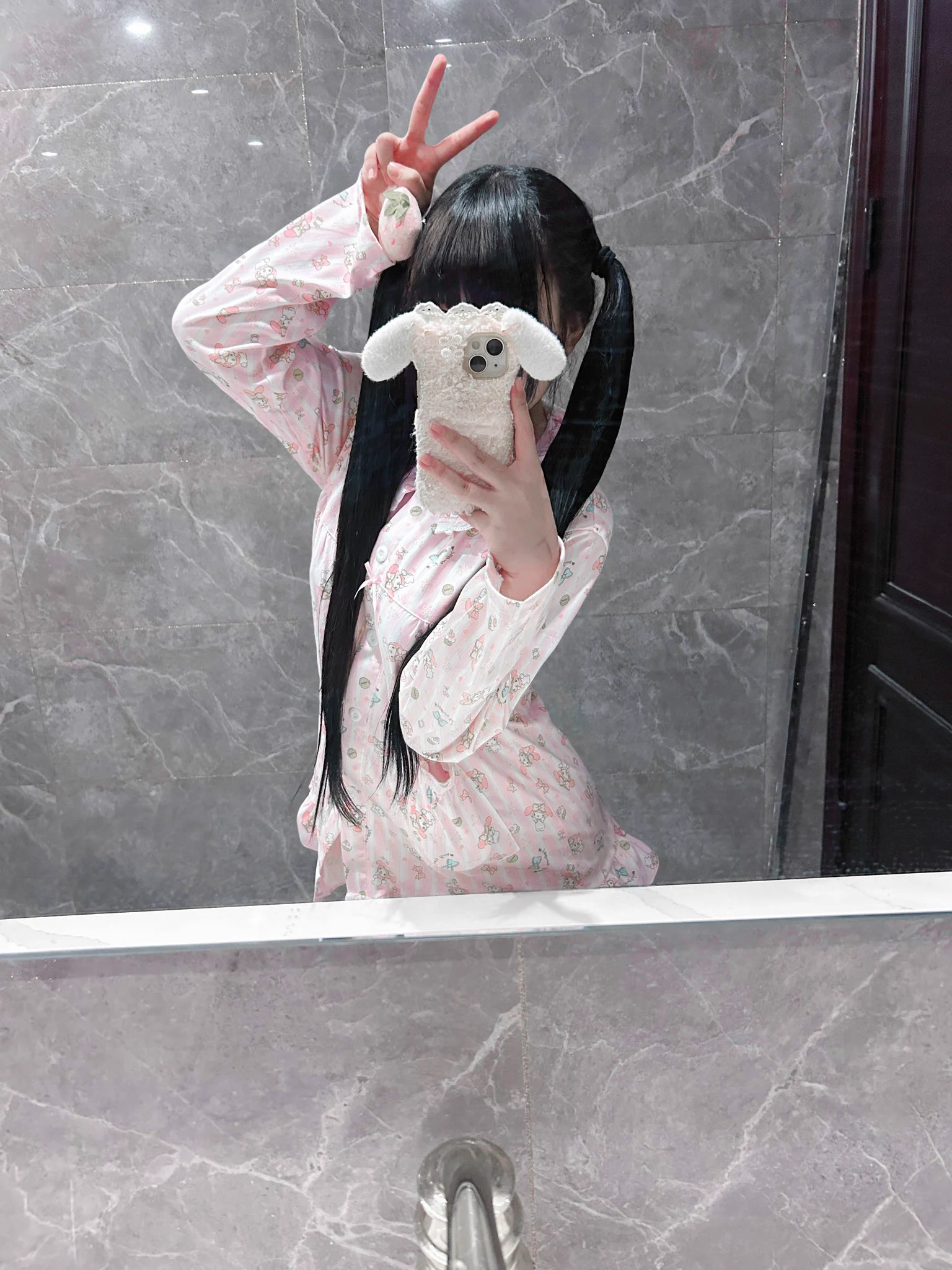熙熙像小狗一样乖乖张开了腿@0xnmhs @cxb2b @Xzhibb #Crypto嫩妹会所 https://t.co/12ws6GjDin