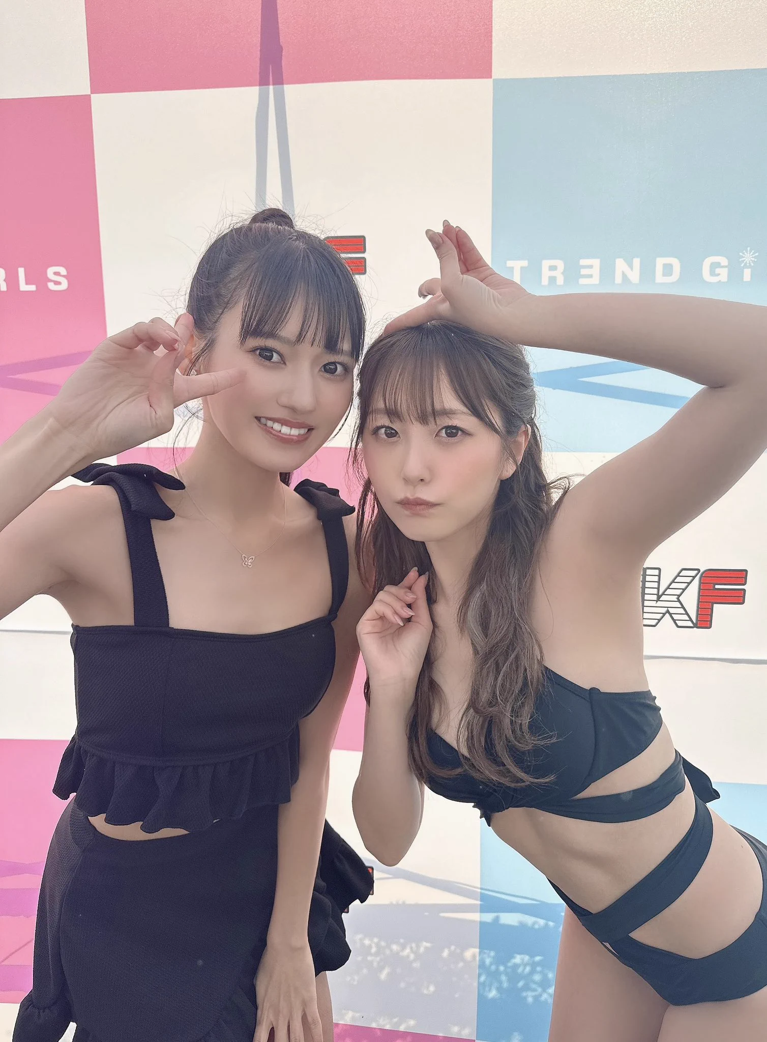 去年の12月ぶりのうみ氏🩵🩵去年はメイク中の隠し撮りしてたけど今回は一緒に写真撮れました🫶🏻一緒のグループで隣で撮影会だったから横目でチラッと見てきゅんってしてたのは内緒☝🏻うちの癒し#雨でカメラ曇ってないか#TG水着撮影会2025#トレガル#トレンドガールズ https://t.co/RwhRoIuWR2