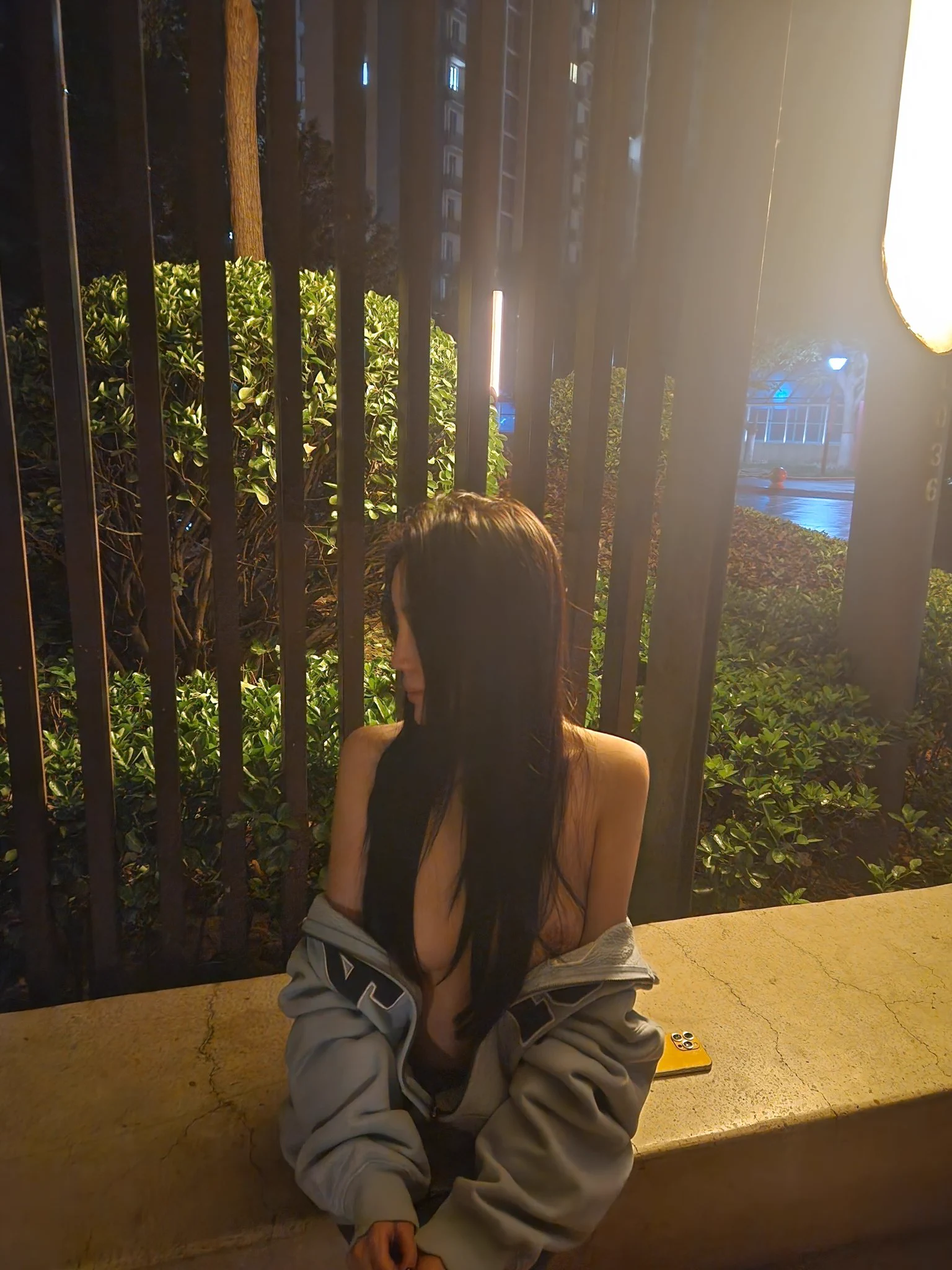 半夜出去吃麻辣串 顺便娱乐一下@lvmaoshetuite@luchu888@Fengsiyuan @wqganenshi_ @Public_Catgirl1 @luchu888888 @Haosehou https://t.co/FYOnzof3K6