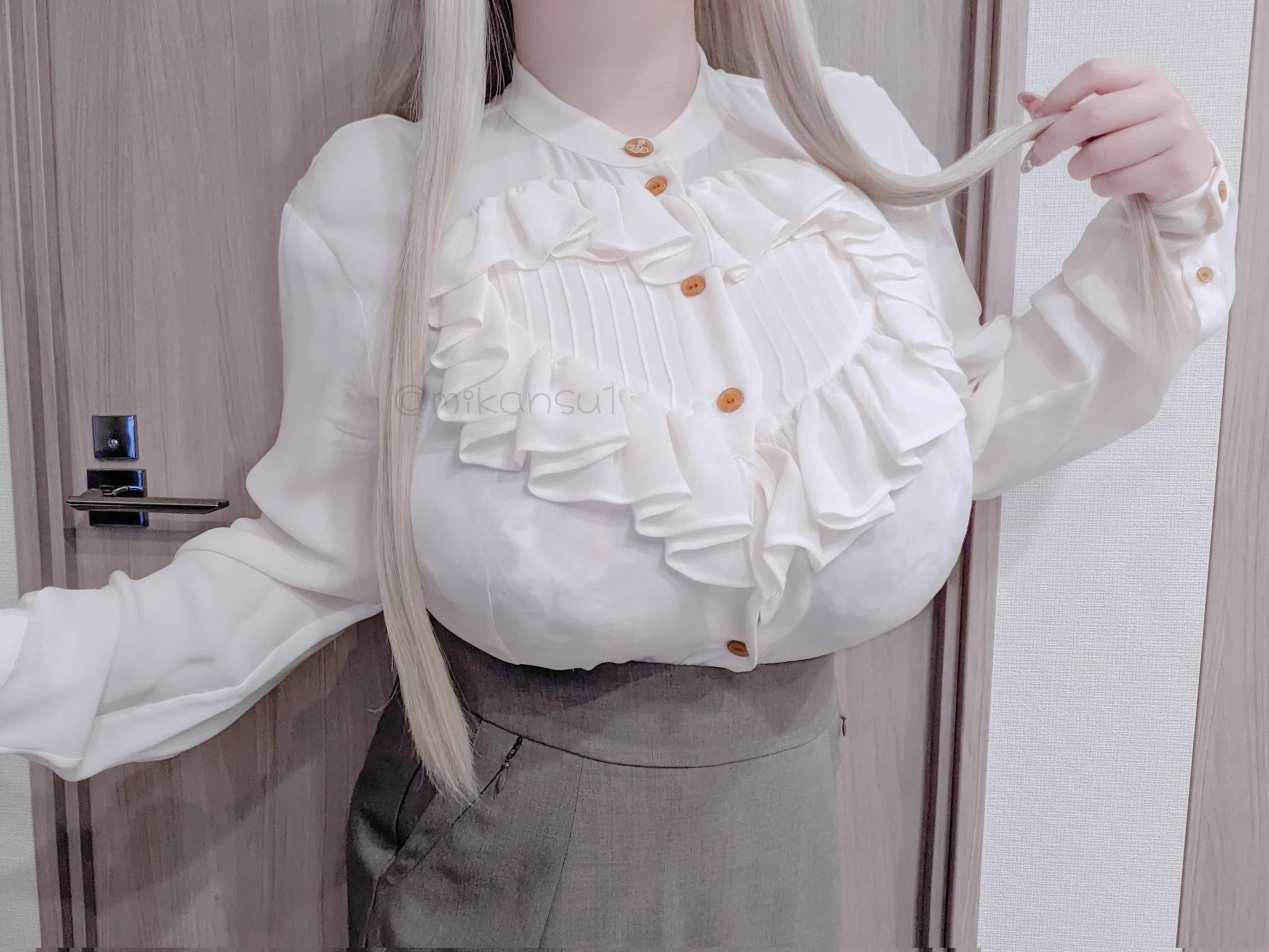 可愛いお洋服に可愛いランジェリー🩶🩷 https://t.co/HQEkPp0b6P