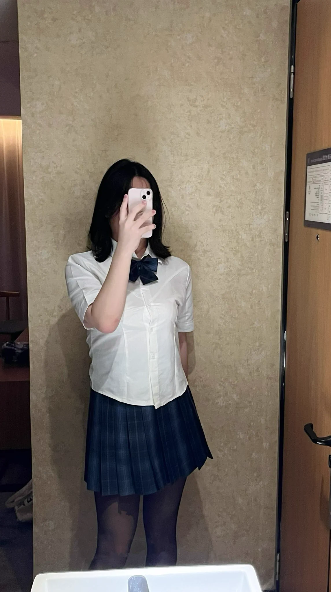 有什么好看的啊#伪娘 #男娘 #黑丝 #男の娘 https://t.co/ugvIMQoMG5