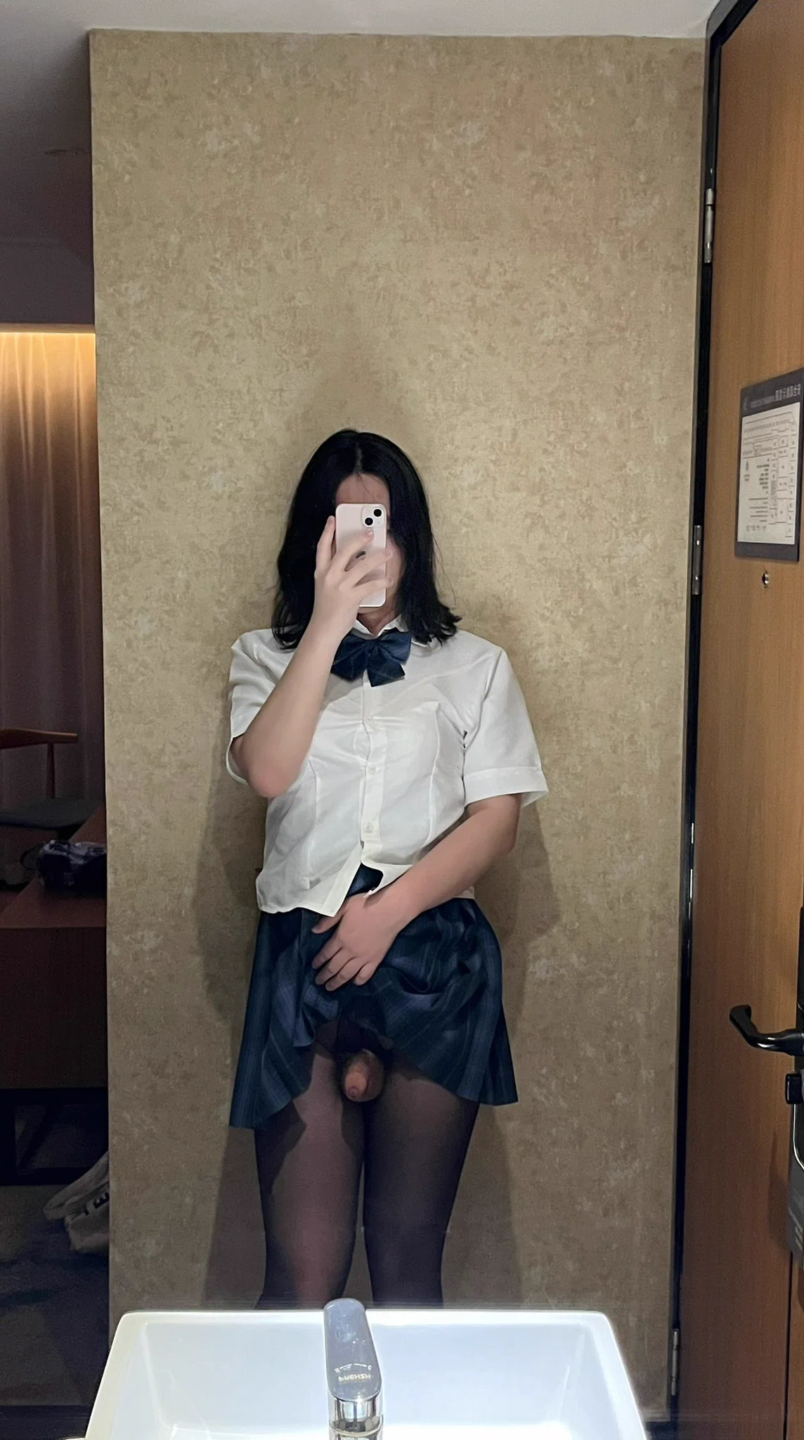 有什么好看的啊#伪娘 #男娘 #黑丝 #男の娘 https://t.co/ugvIMQoMG5