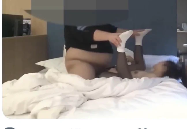 给我看得……额 https://t.co/rOBZmuqmYH