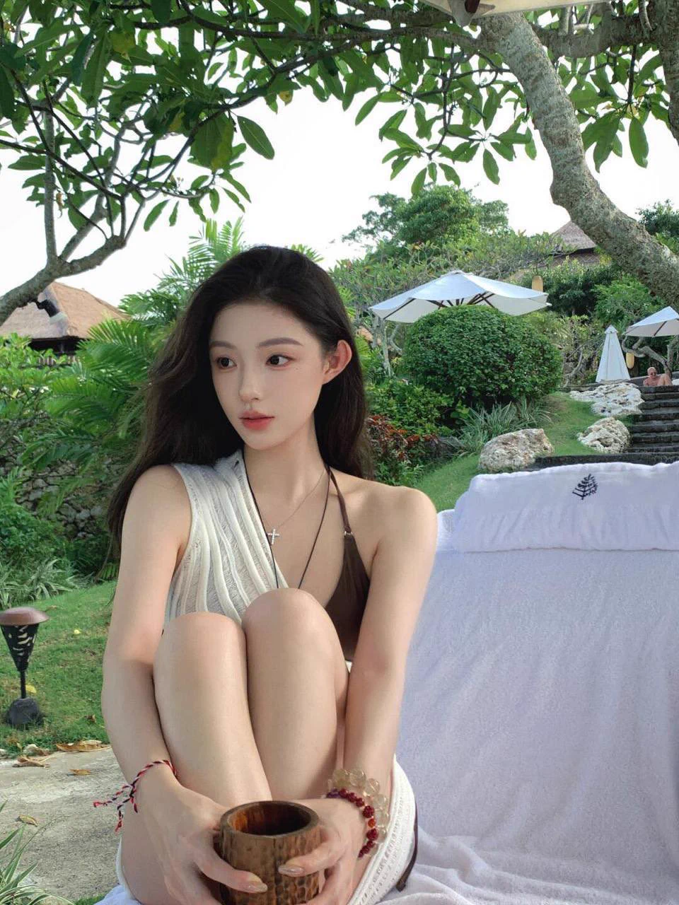 #上海W气质原生脸   兼职仅预约媚眼如丝 杏脸桃腮 柳腰 马甲线  酒杯腿 169cm x 95斤x D 后天汗水锻造的好身材 • 签约达人博主&amp;模特• 02年  嫩滑如玉• 双一流美院  艺术系•🛰️：h828278🐧：1049257842看照门槛🚪100（永久有效）备注zfb口令🧧添加➕✈️：https://t.co/QzcRA25bLA https://t.co/oc3qh1esWd
