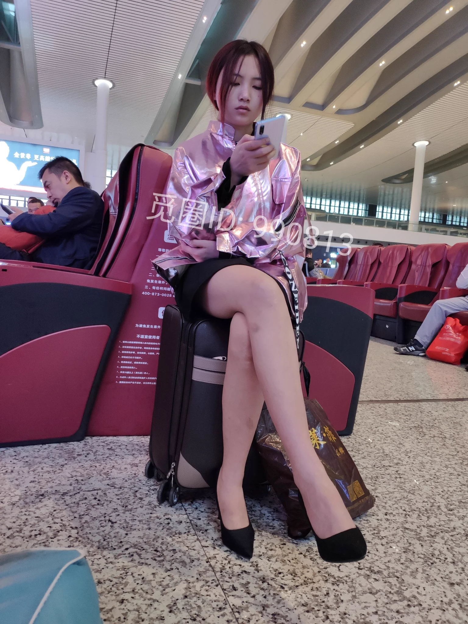 细跟裸腿小骚妇 https://t.co/ejw3nL2IYh