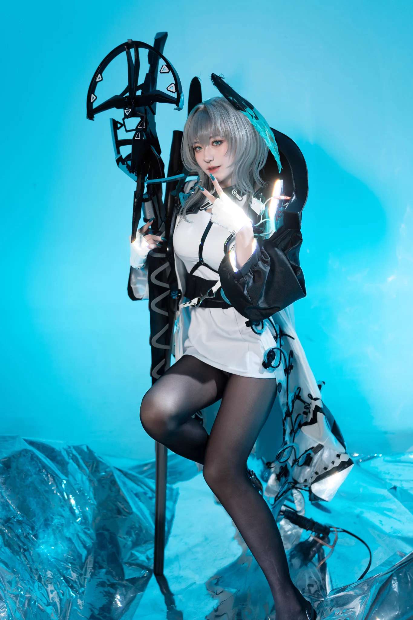 手机里有一款龙卷风对单的游戏#アークナイツ #明日方舟 #Arknights #cosplay https://t.co/RylcIX6CQF