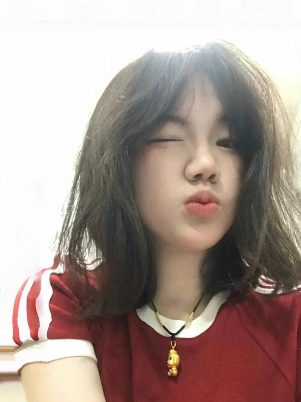 右边的是昨晚录得瑟瑟视频，想看的点赞私信自取 https://t.co/JKauvmBy2L