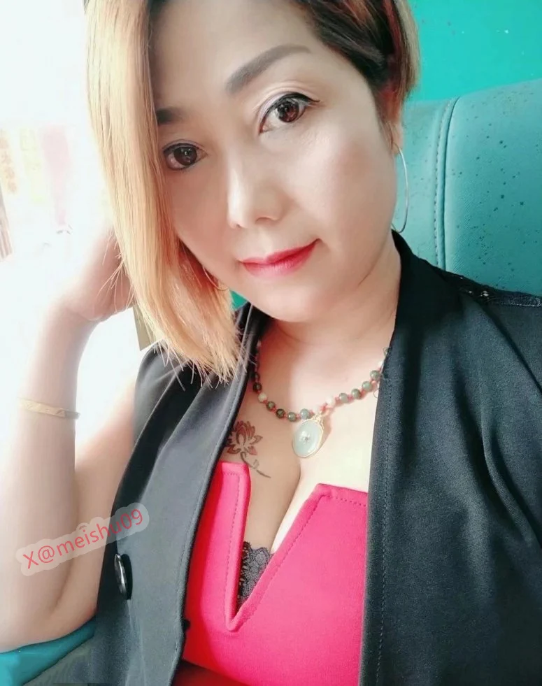 大奶短发熟女妈妈 https://t.co/2U8qcTxnFu
