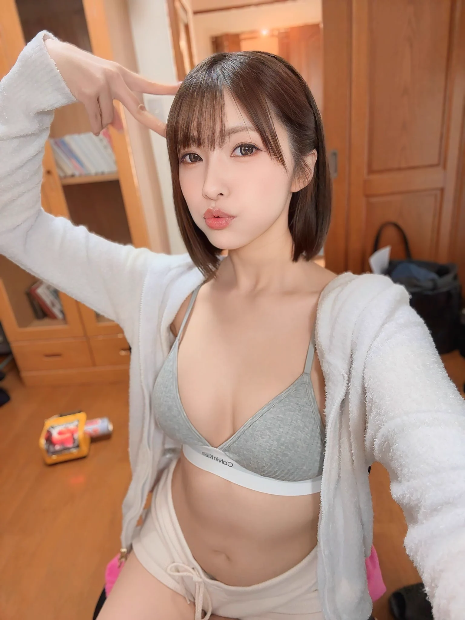 おはよう☀️今日でGW終わっちゃうね🥺💦雨でかなちい…それでは今日も元気に頑張ろうね❤️えいえいお〜 https://t.co/dDgvLeg4kX