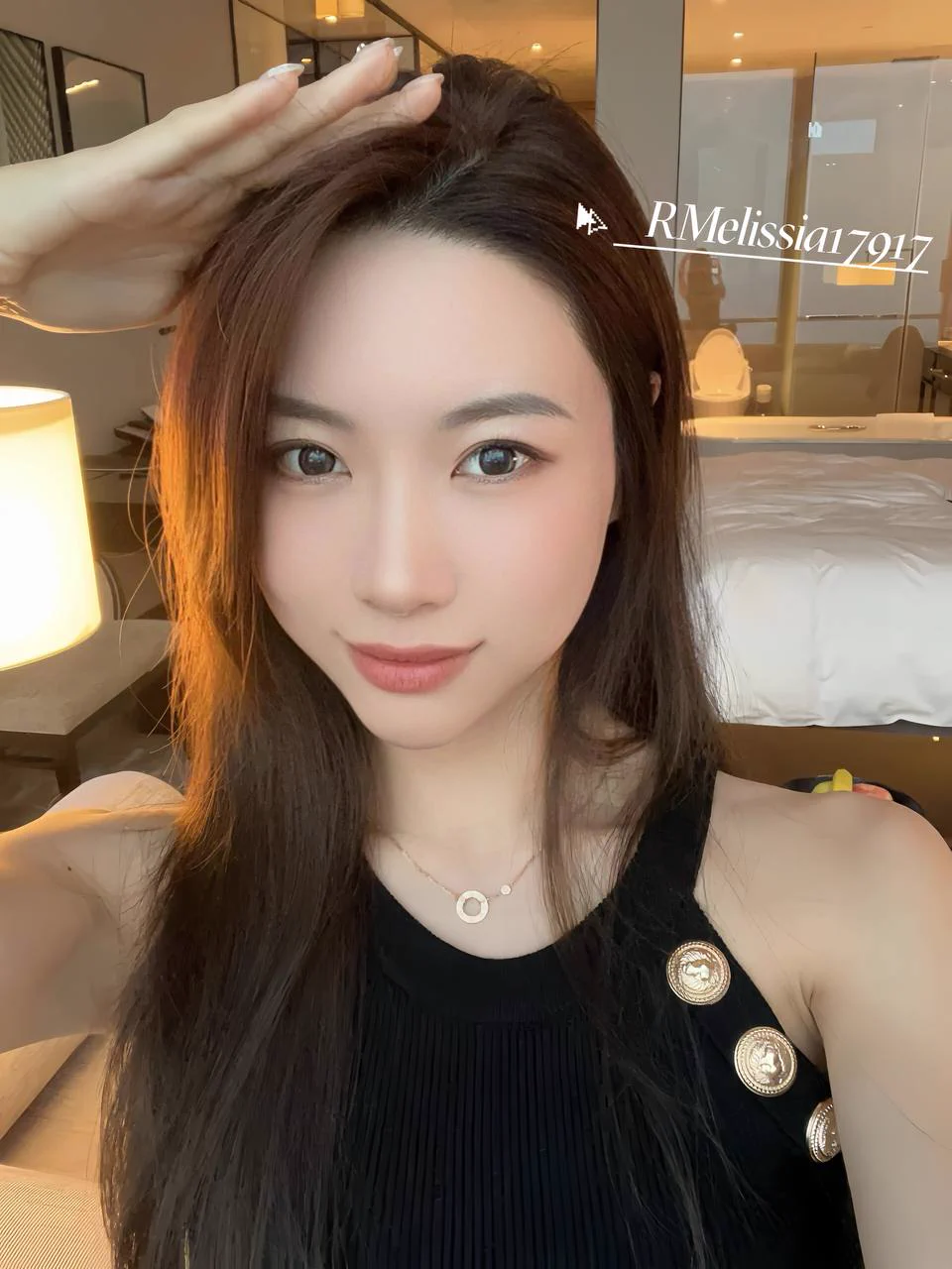 在酒店等单男的感觉好怪，脑海中不由自主的想着接下来啪啪的事情，他还没来小穴就已经湿透了…他贴心的准备了情趣套装，不仅有让我满意的啪啪过程，更有前后到脚被刺激敏感地带的前戏🥰有没有想看活动视频的粉丝，点赞本条推文私信随机抽取送～ https://t.co/XkYhwx0Pw6