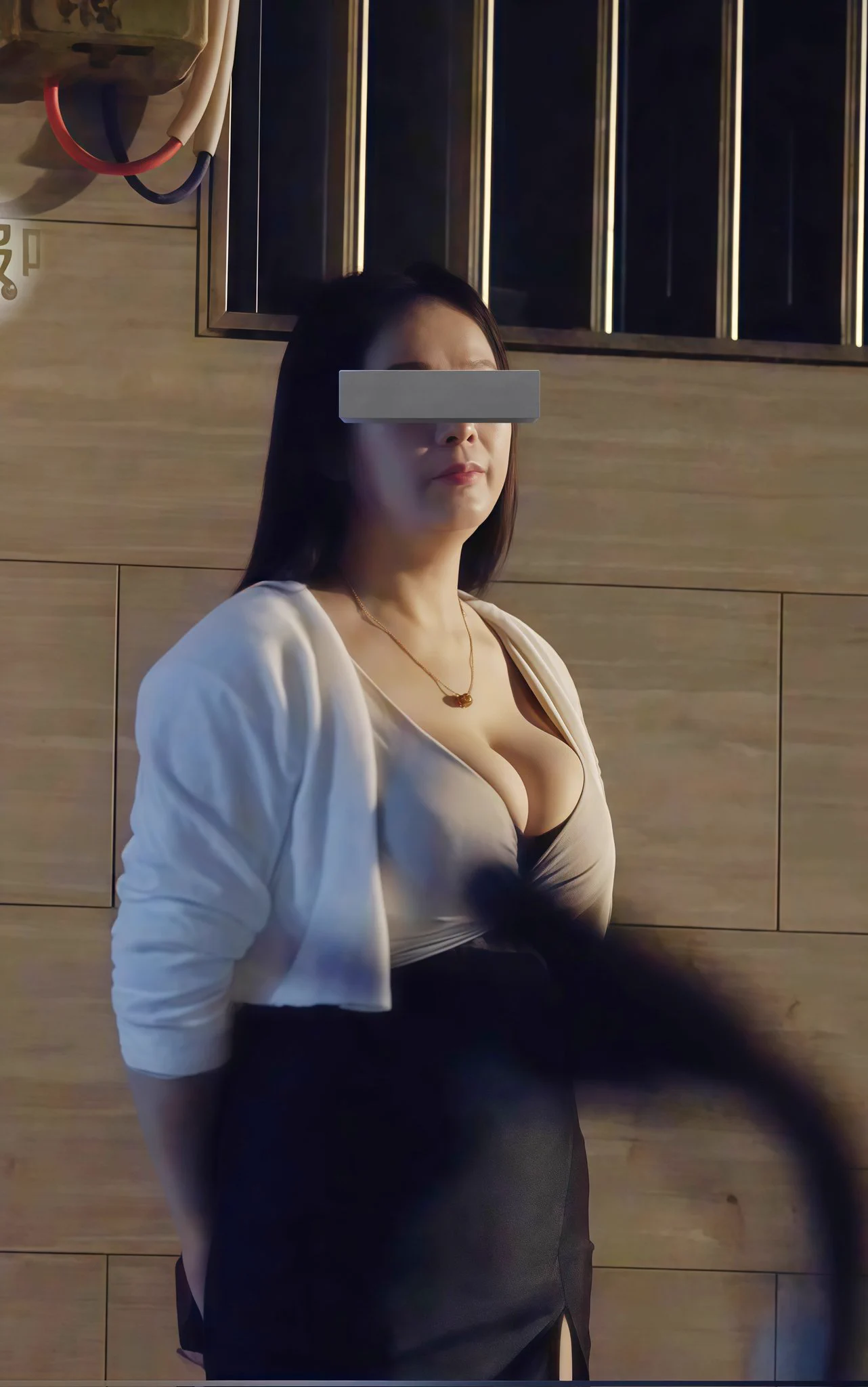五十块都没人光顾!年老色衰,站街女没生意只能自降身价!没有退休金,好工作不好找,只能干这种原始的工作!(欢迎看我主页投稿!) https://t.co/Sv7onpWkzx