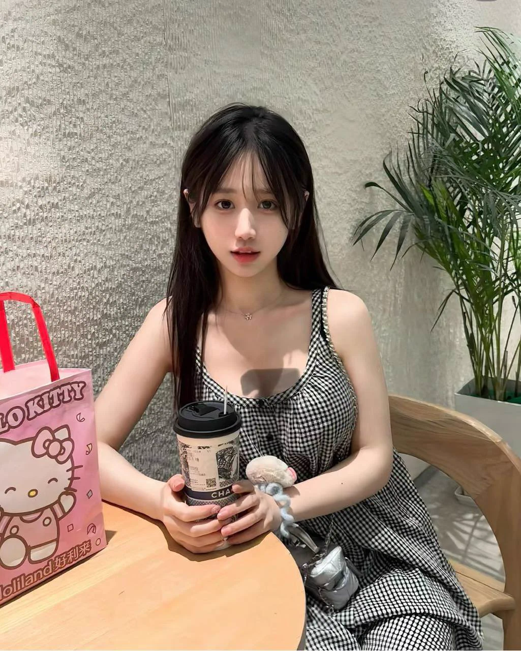 #上海04江南女子、温婉优雅艺术院校、能歌善舞纯欲脸天然无整 气质大长腿精致匀称 腰围52 极致身材看照门槛🚪100（永久有效）备注zfb口令🧧添加➕✈️：https://t.co/l55Ca6ZWl1 https://t.co/Ry6U9lXb0z