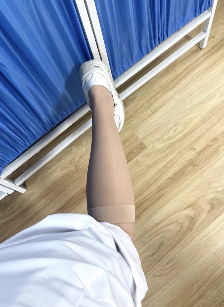 太忙了全是汗味，男科护士真的太难了，下次哪个病号不听话套你头上 https://t.co/fM6mKNmdyB