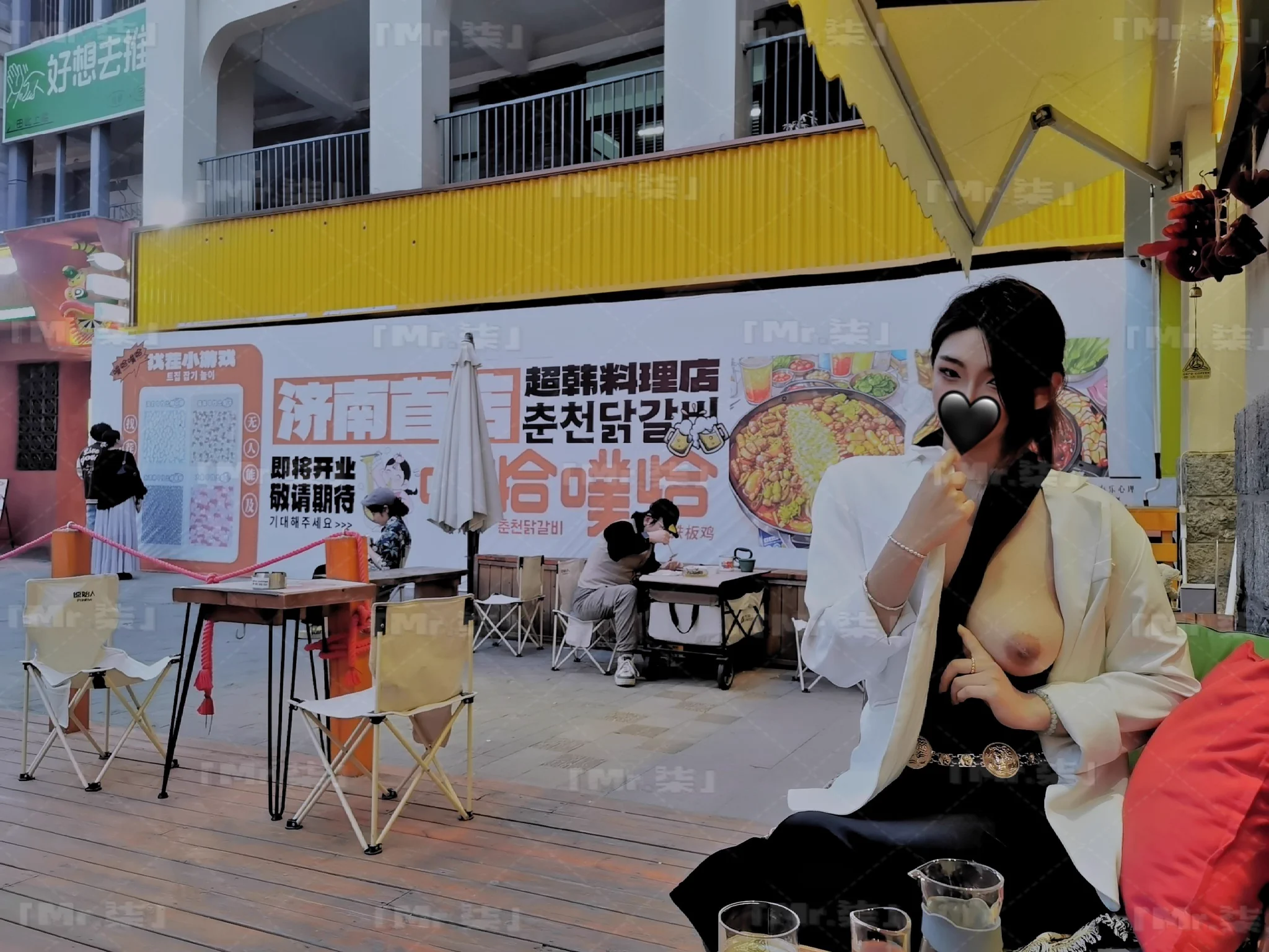 朋友圈发的和推特给你们看的💃🏻：@xiaoyaoDDLG📩：@wqganenshi_ @luchu888888 @Public_Catgirl1 @007share @huwailouchu#人前露出 #露出 #女神婊 #反差 https://t.co/eyV0vI89qD