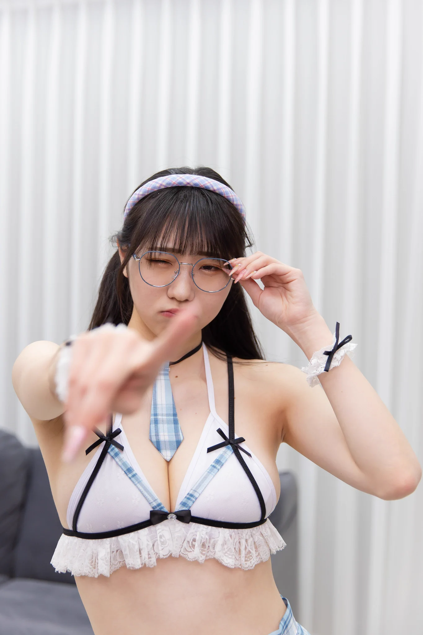 團體攝影會第二場-第一套衣服 衣服終於比較合身了，不用在露南半球了XD#百田光稀 #momotamitsuki #一億日圓的肉體 #1億円ボディ #ForAver撮影会@momota_mitsuki2@chee828 https://t.co/nEKaZG6XlX