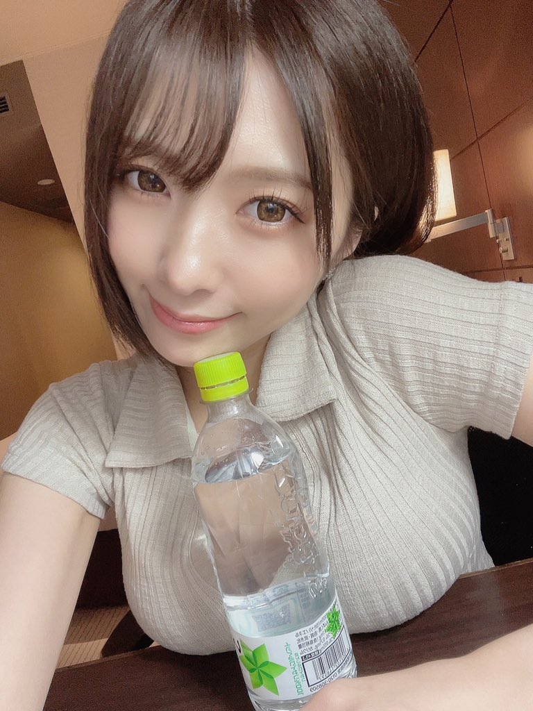 おはよう☀️

今日も笑顔で頑張ろうね😘💕
ファイト〜オー(っ˙༥˙🍊ｃ) https://t.co/rypbhUbiNM