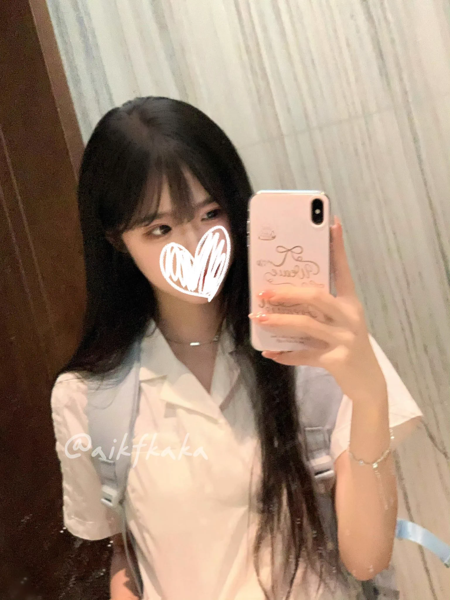 我就是陪玩店打工挣点生活费！！！陪玩，直播都做。 https://t.co/y5ckvLykZg