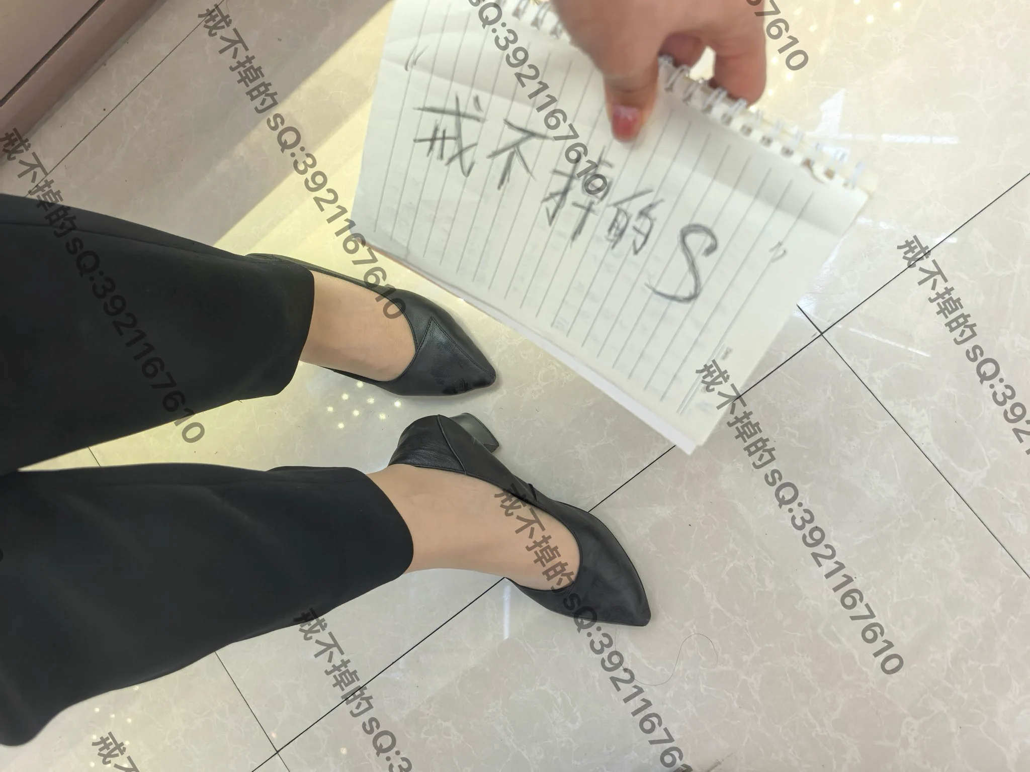 #专柜丝袜 #柜姐 #柜姐丝袜 短丝持续有货，除了重口的需要预定其他都有货，别上来就要验证验证，这视频验证只是其中一家自己看，不卖视频不懂人话的别加！ https://t.co/yxntTb0CPu