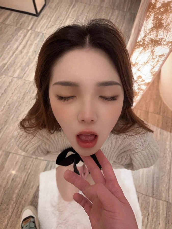他背着他女朋友出来和我做爱，操了我四次，表现的还不错。 https://t.co/va4K2EiiuG