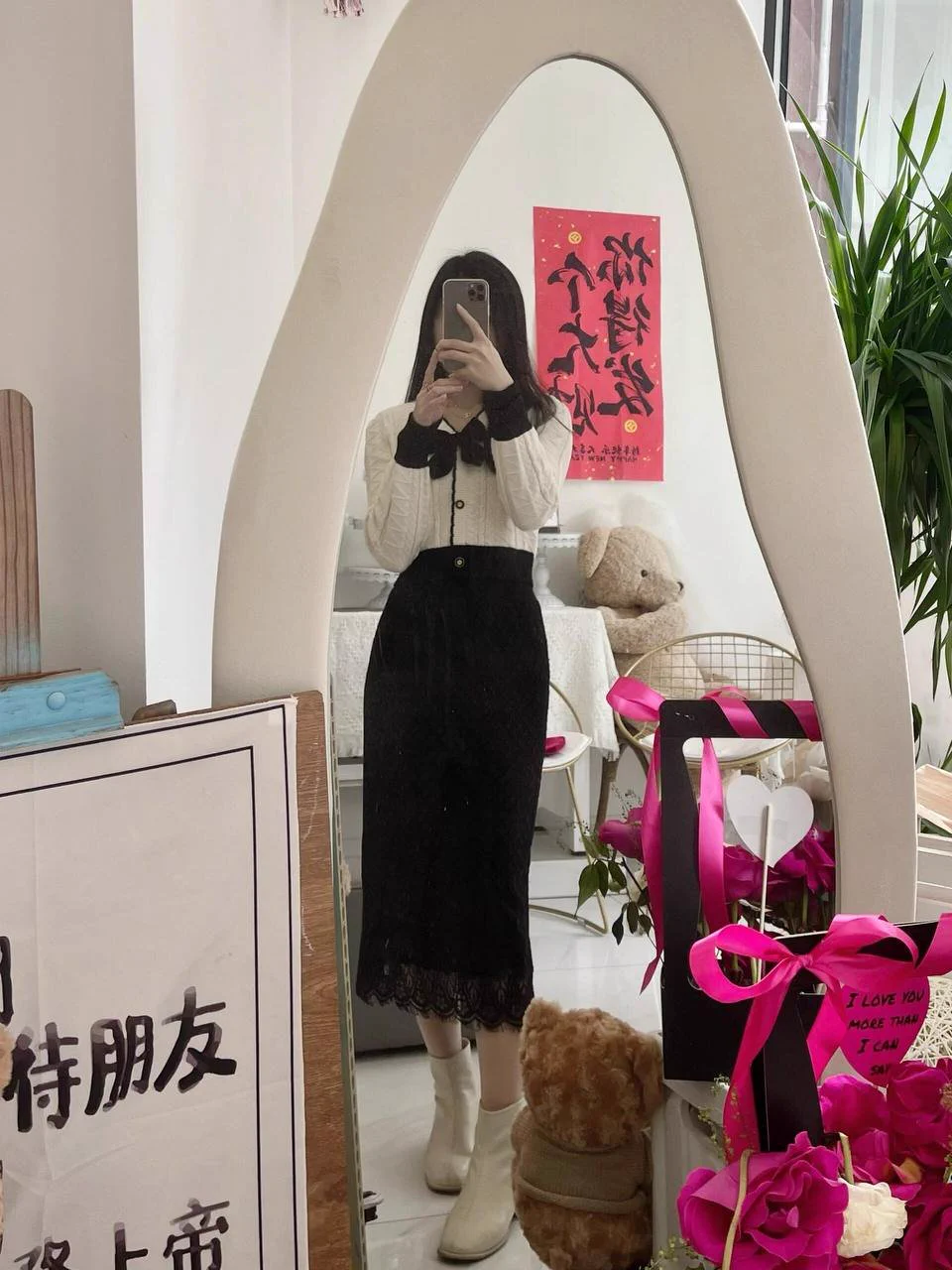 有谁能想到我外表穿着端庄，可脱下衣服后的内衣是这么性感，我和我前男友分手就是因为他早泄，满足不了我 https://t.co/PBJLzArDmL