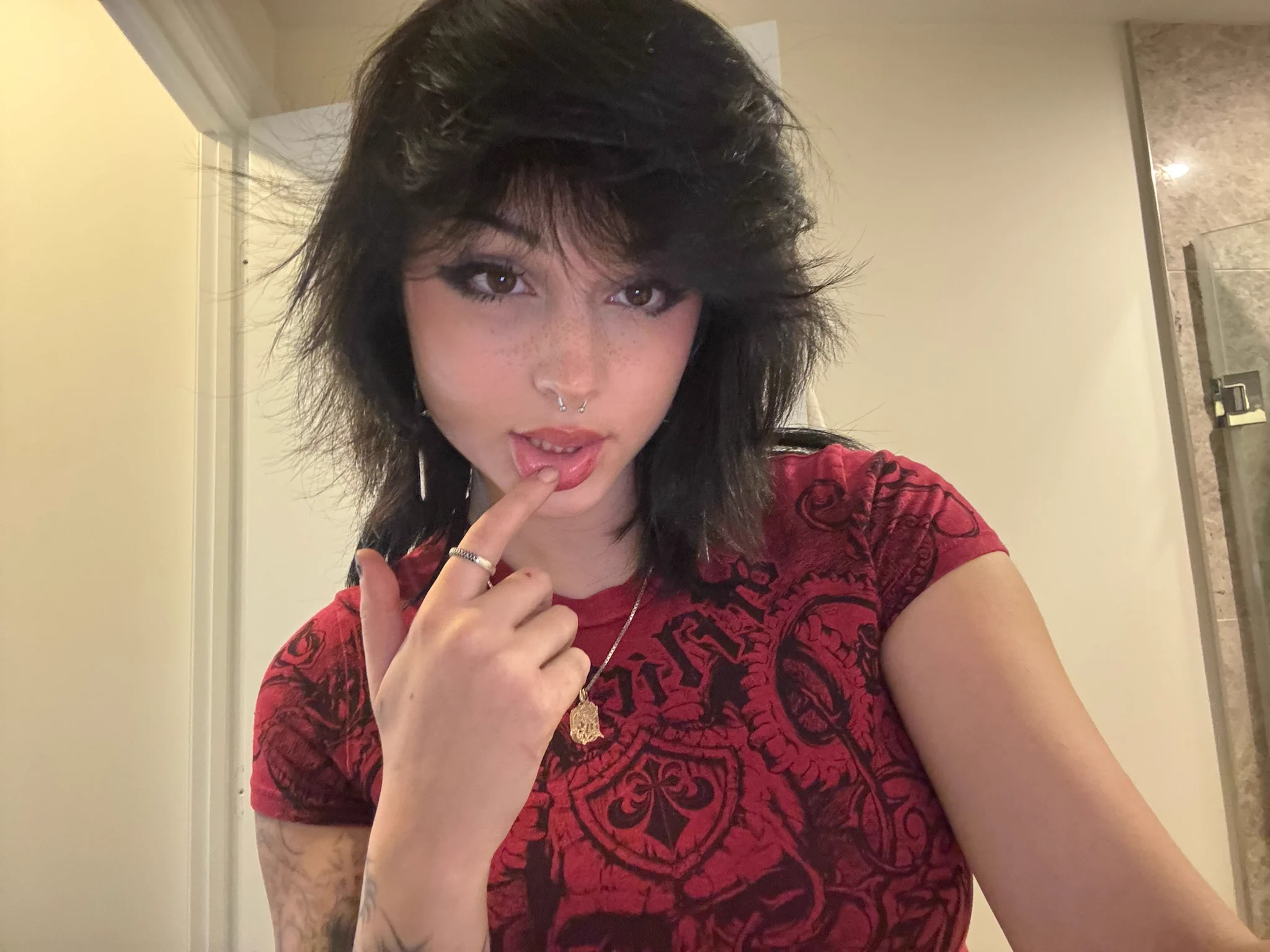 say hi or blocked 🥀🚫 https://t.co/vXwpCPwgZr