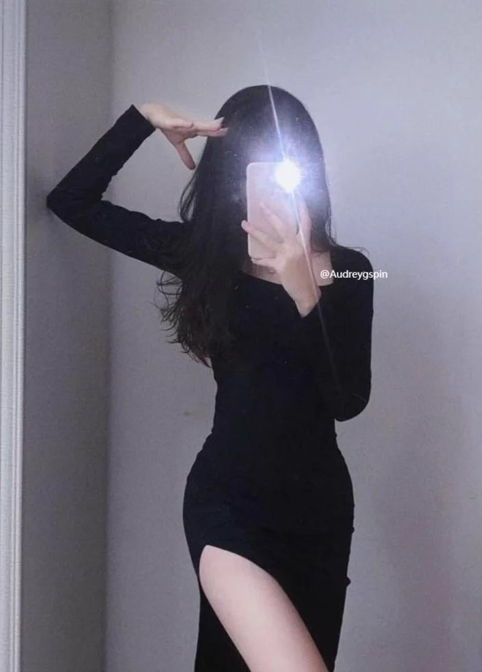新的髮型衣服歐~各位老公們這樣拍照有沒有變大隻😈 https://t.co/k6sa3anmxf