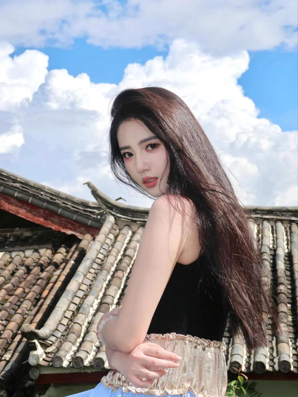 #上海北大顶级纯欲天菜🧚‍♀️🧚‍♀️双商在线高知才女🧚‍♀️🧚‍♀️真实 176  c  02曾于985知名名校在读北大mba在读国际wset三级持证讲师🧚🏻2023届全球国际小姐特邀出席评委🧚🏻曾连获多届亚洲小姐、中华环球小姐等荣誉赛事奖项🧚‍♀️中音特级讲师🧚‍♀️期待与您的同频共振🧚‍♀️全球万人交流群:https://t.co/PJYSAB131d https://t.co/ftcICUguC8