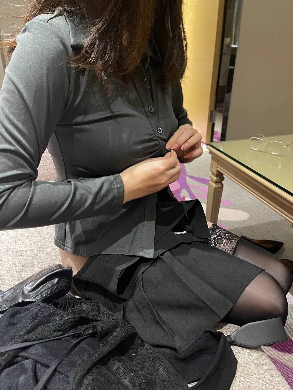 一段恰当的关系应该是在网上聊骚开始， 然后线下找到彼此适合的节奏， 最后在不打扰对方生活的前提下， 各自释放身体欲望👇👇👇私人电报：https://t.co/SbSVaQmZXo也可以添加本人🐧：2191810633 https://t.co/4tRahEWpwm