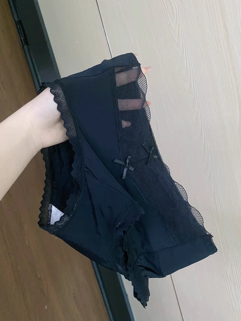 這件喜歡嗎 喜歡的話點愛心超過100個晚上我就穿這件愛愛❤️ https://t.co/ADFgq2ZQlc