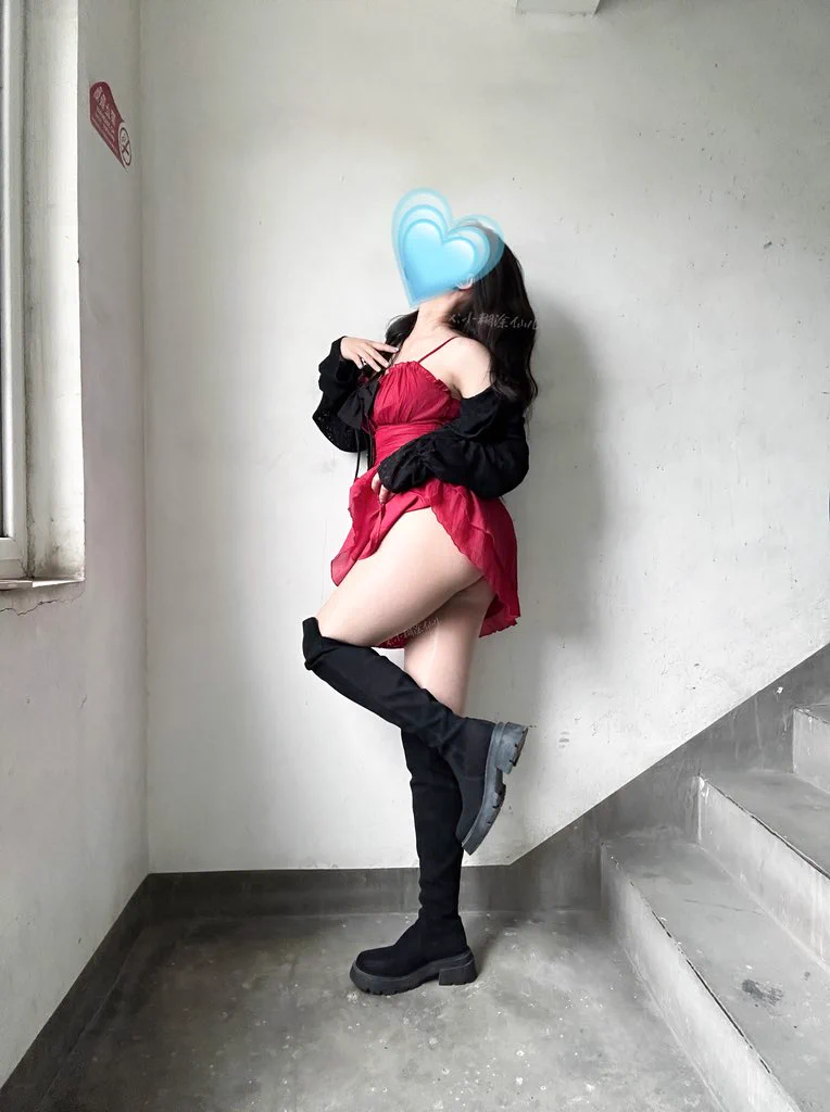 喜欢长靴的，让我看看你们的双手👋@SexytoBaby@SexytoDoll@SexytoGirl@SexytoLady https://t.co/XQf0dTDj4y
