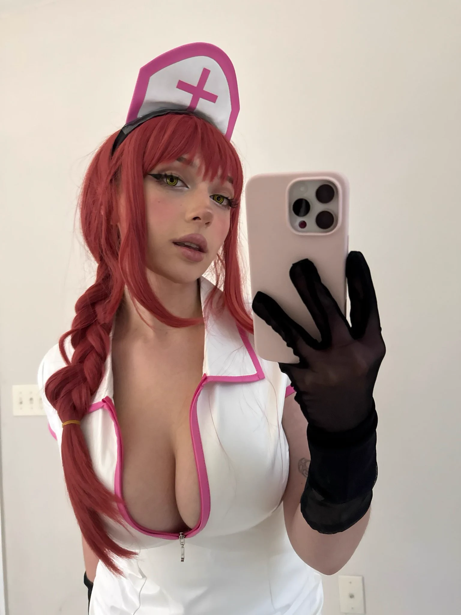guess the cosplay ❤️ https://t.co/umaWWsppwJ