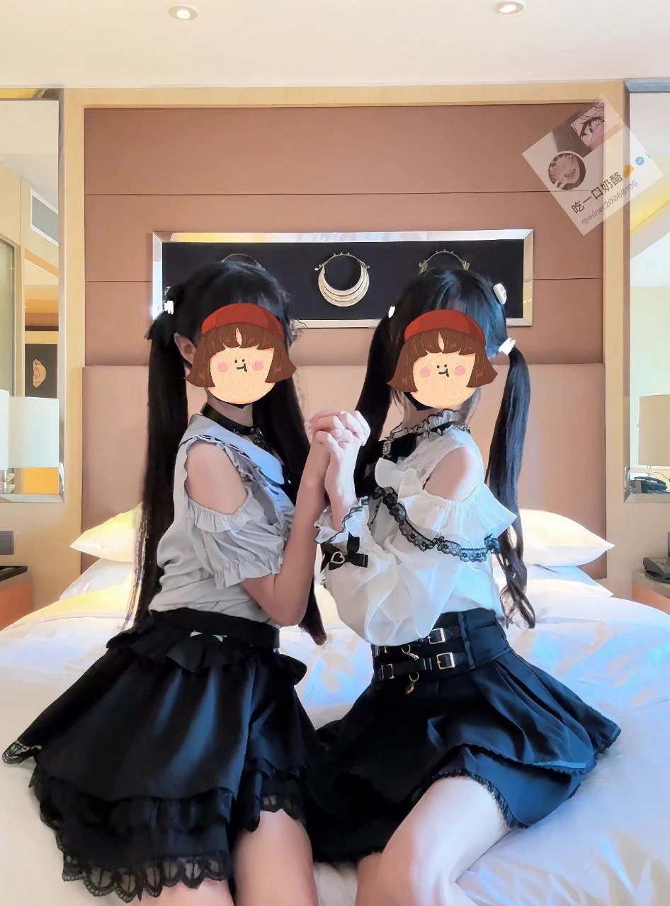 你选谁，还是两个都要(˵¯͒〰¯͒˵) https://t.co/oUxi8JUidA