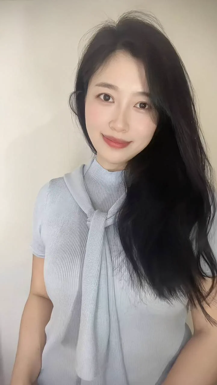 请注意这上面那还有淑女的变现呀！！！还不是想怎么来就怎么来😁 @AD1989A 从聊天开始吧，玩真实一点。 https://t.co/v94SSHOLtp