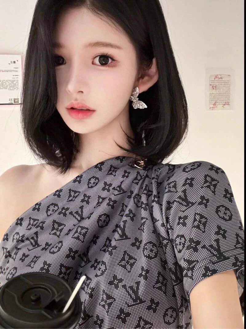 🌞每日精选推荐📍坐标：深圳💗172cm. 🐻D. 体重90，💗短发女孩 A4腰马甲线 美术生 五官精致 性格温柔懂事 一二三线港澳台海外主流城市均可安排联系方式⬇️🛰️：k7689777🐧：1312026719TG在线客服：https://t.co/ieLXCpEzf4TG选妃频道：https://t.co/JeSw16ZvNB🚪槛看照入会选妃安排 🉑U https://t.co/BUZGhhKyz9