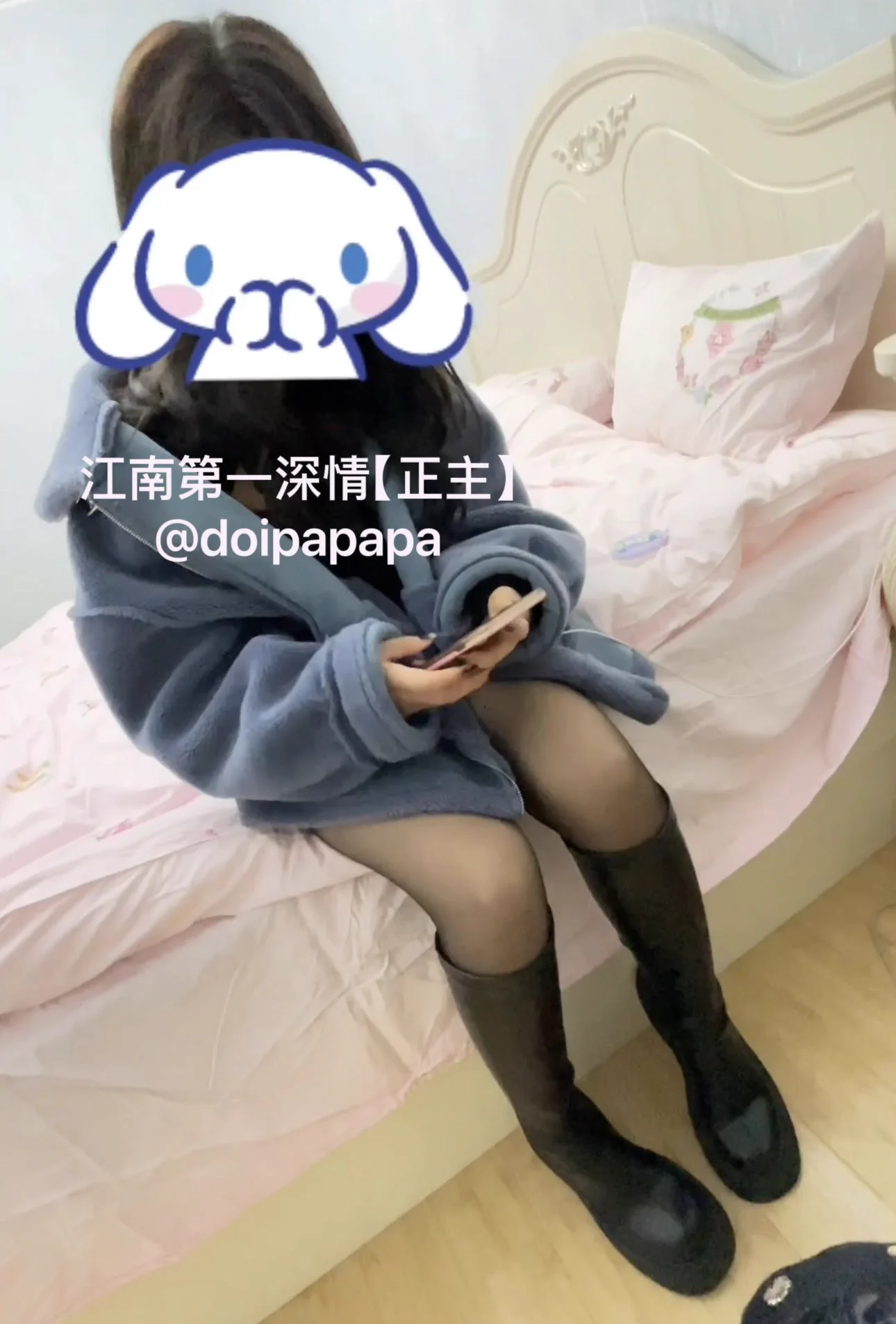 #008号女主 很经典 说实话我都想她了 记得有一次做了一半 另一个女的打电话 我直接几把抽出来 跑去客厅接电话 回来然后说 不做了 我有事 我先送你回家吧 真的懂事 然后我就去接另一个女的去了…🔞完整版会员群内已更新 谢谢兄弟们支持原创@SexytoBaby @SexytoLady @SexytoGirl @SexytoDoll https://t.co/DII77zIj1I