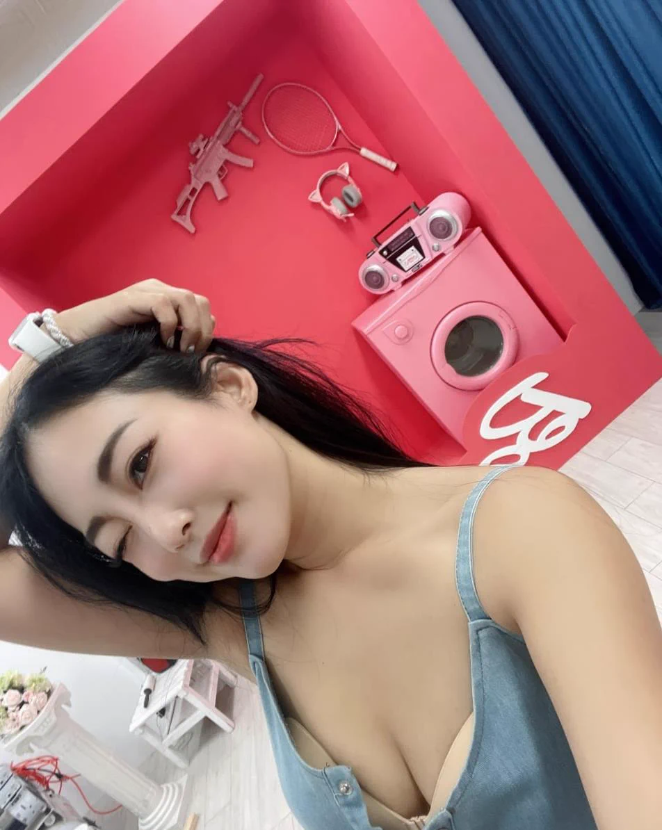 只要哥哥不喊累，妹妹指定啥都会。 https://t.co/1mYEuLAngT